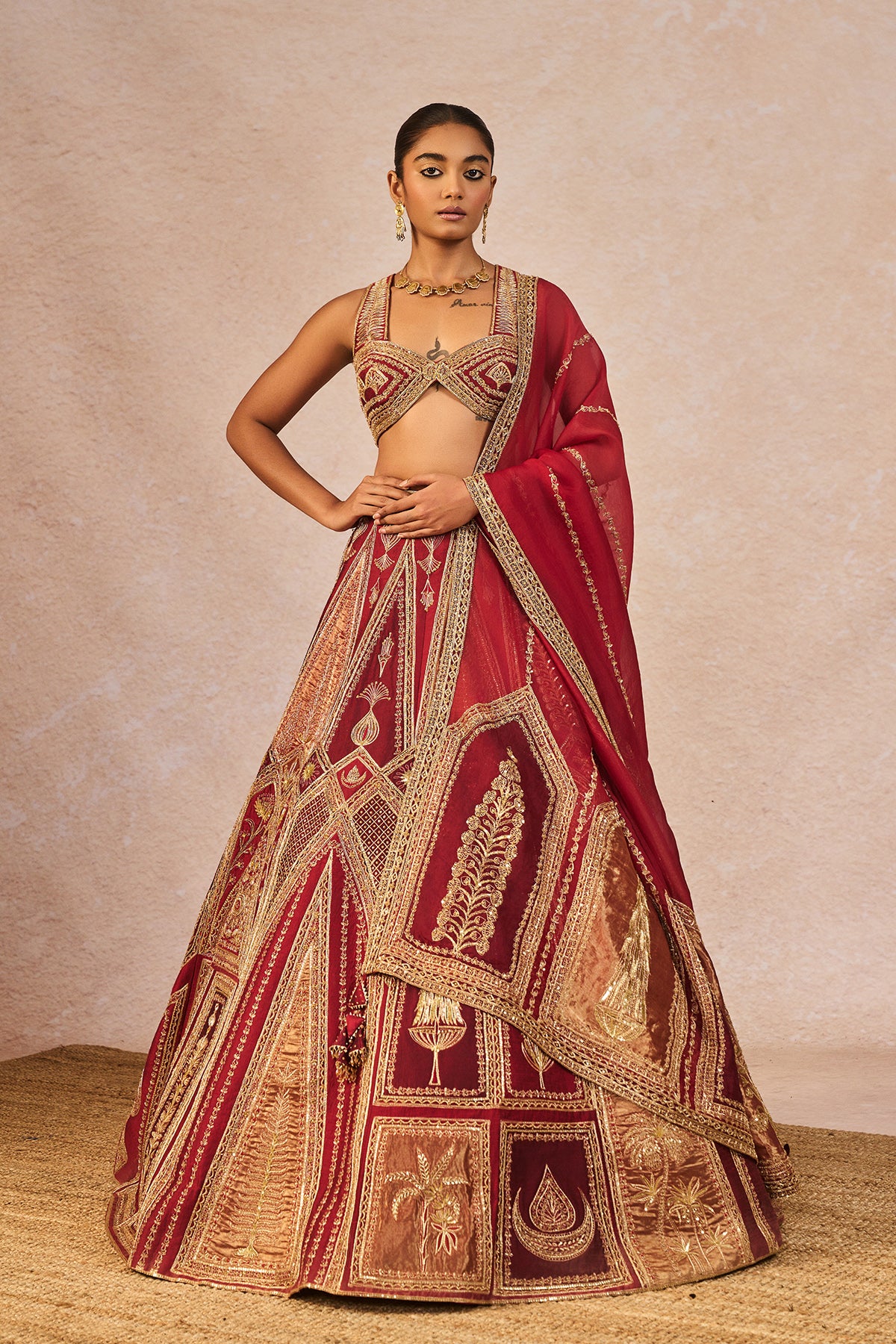 Tenu Takdi Ravah Lehenga