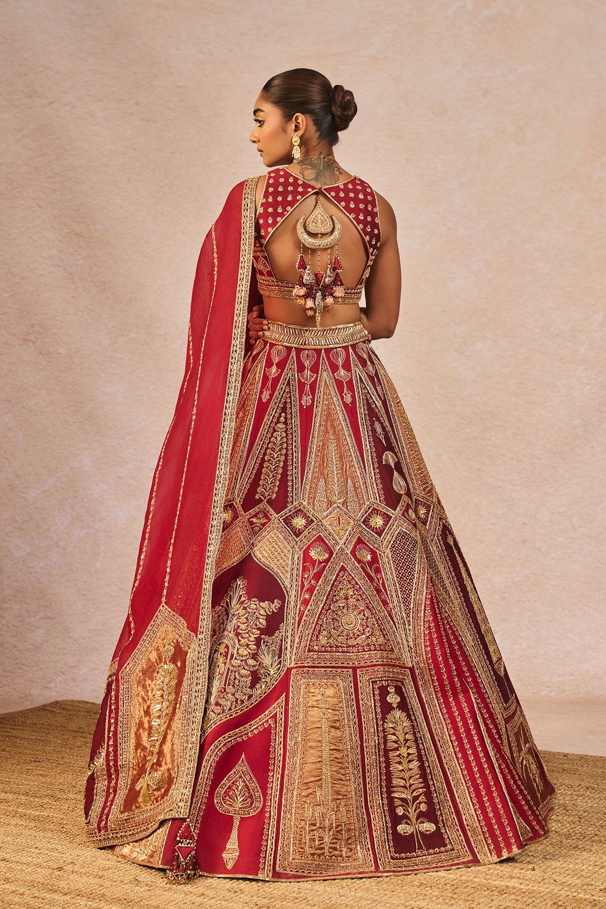 Tenu Takdi Ravah Lehenga