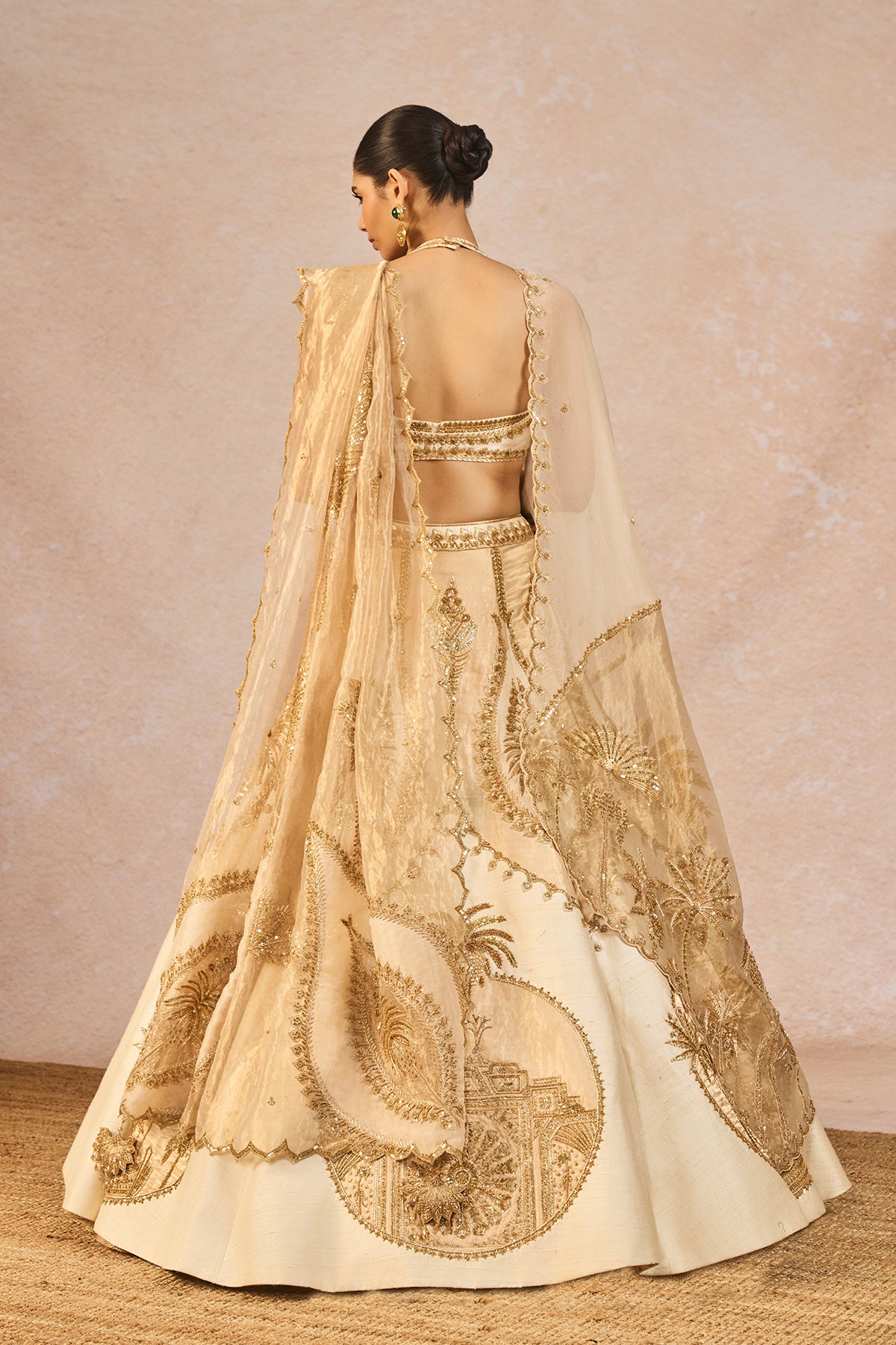 Noor Ban Gaye Lehenga