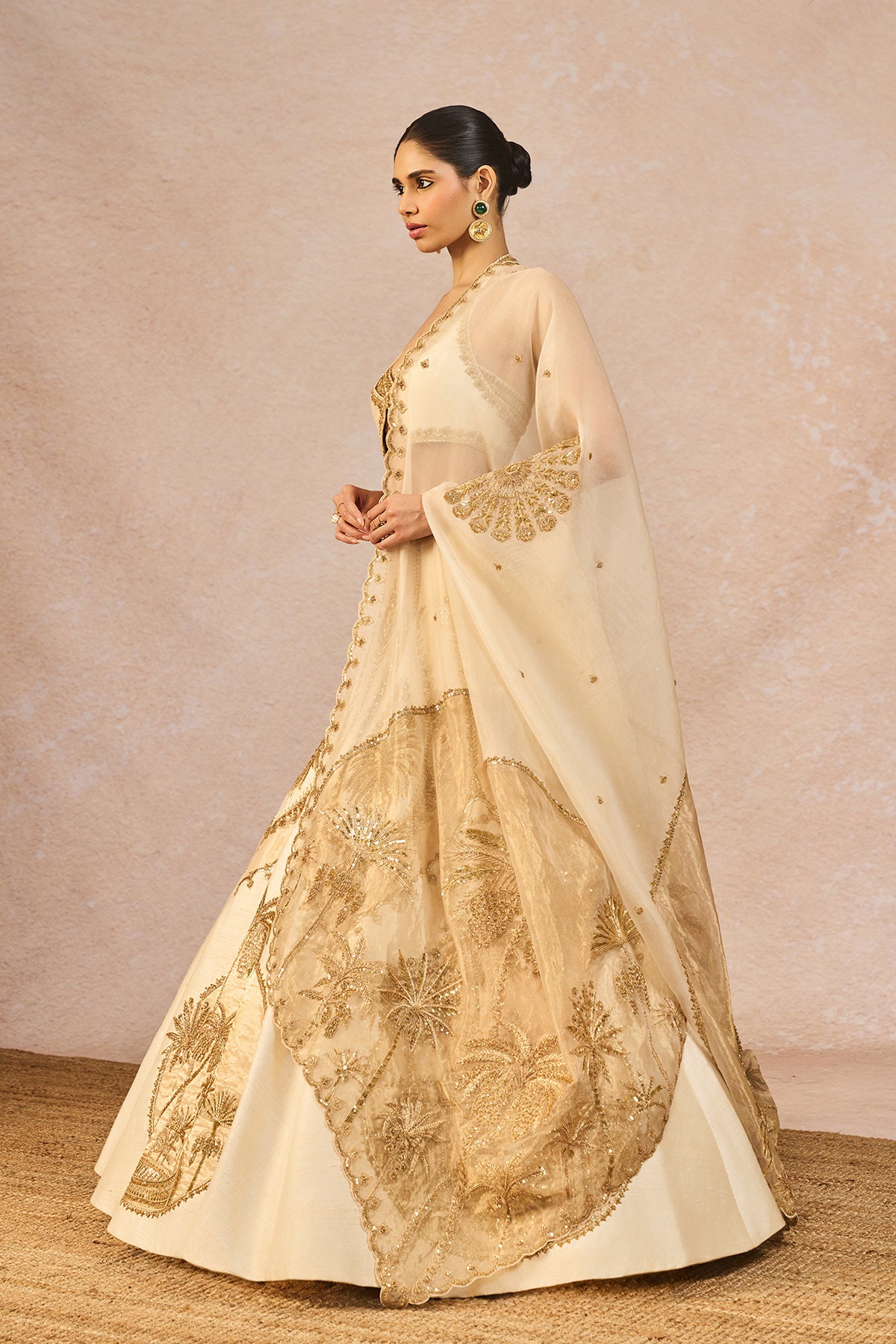 Noor Ban Gaye Lehenga