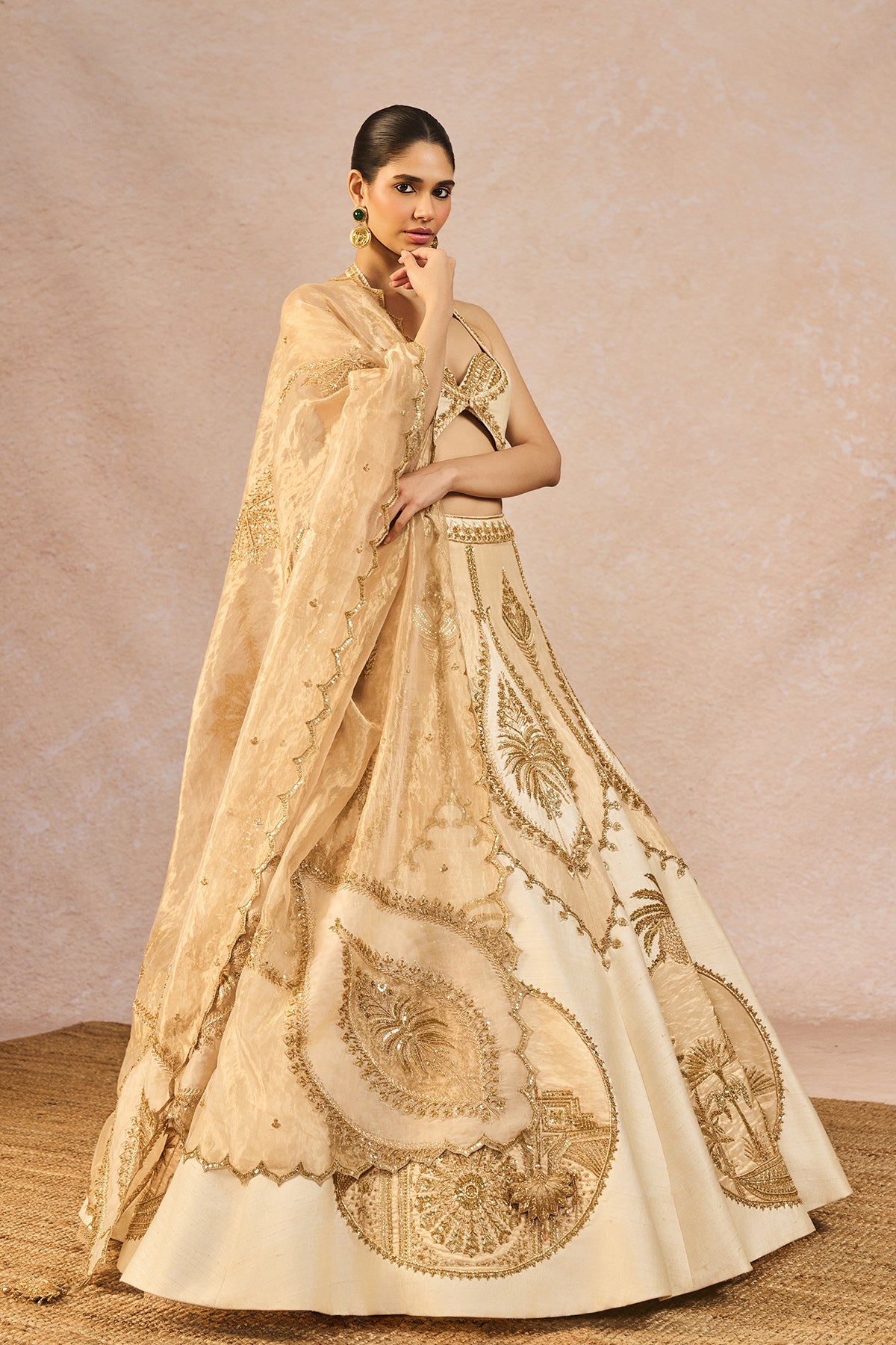 Noor Ban Gaye Lehenga