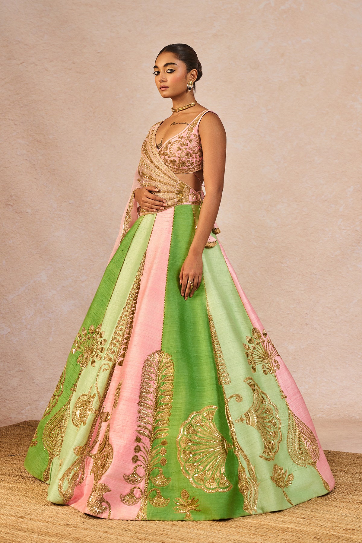 Gulposh Lehenga