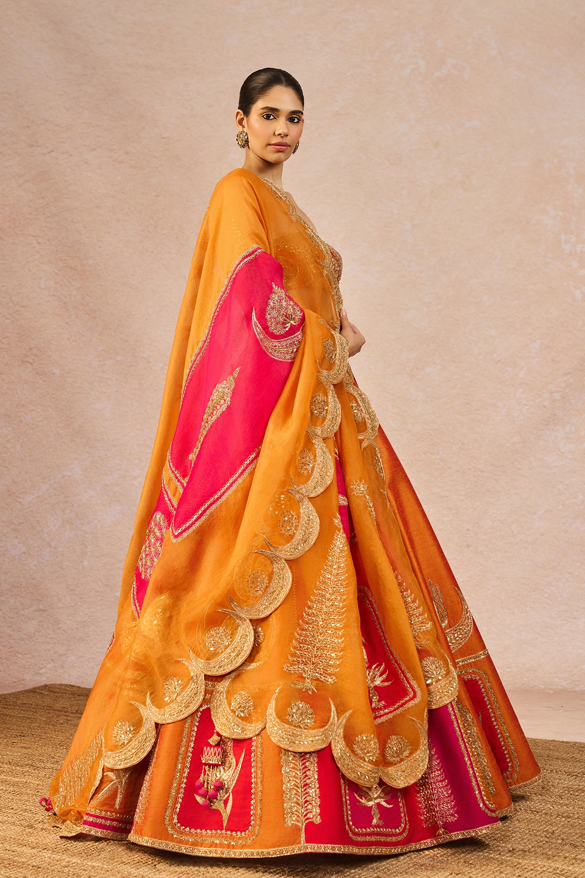 Patakha Lehenga