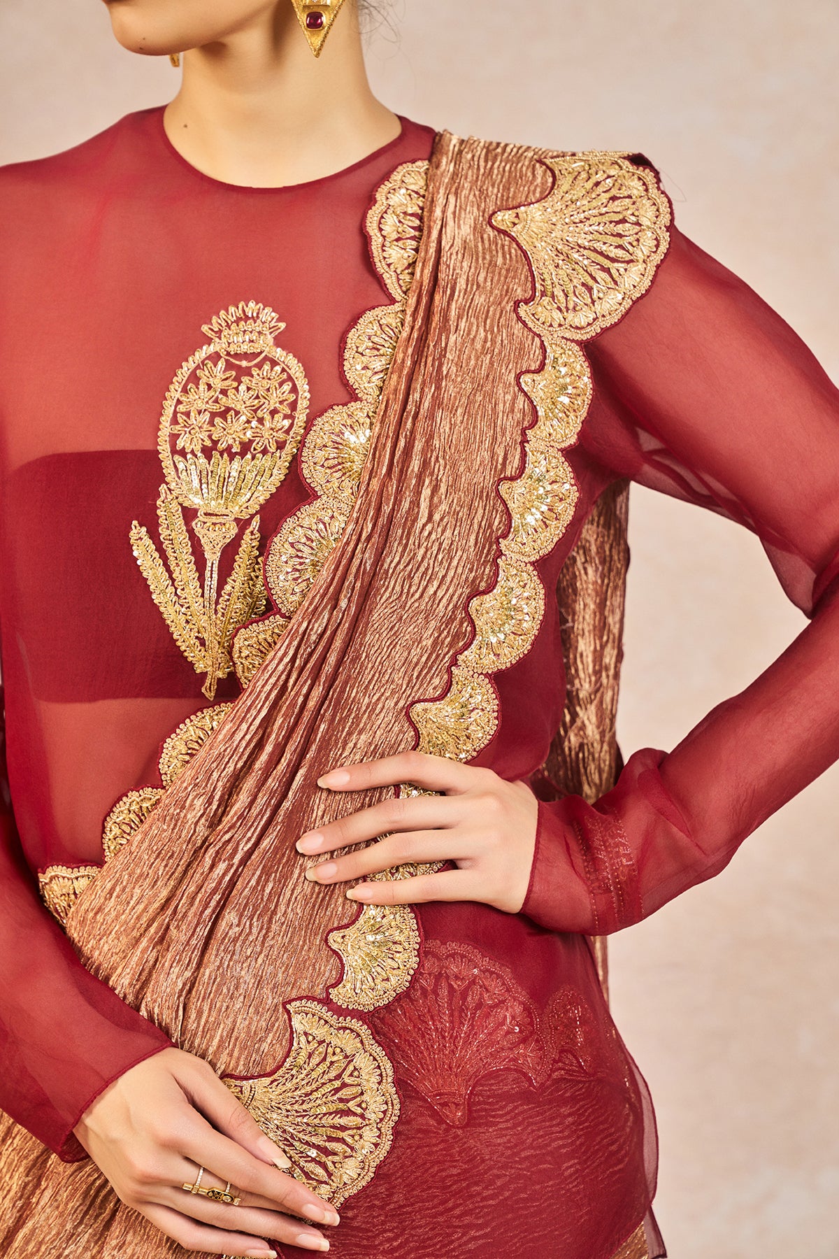 Mehakasa Paigaam Saree